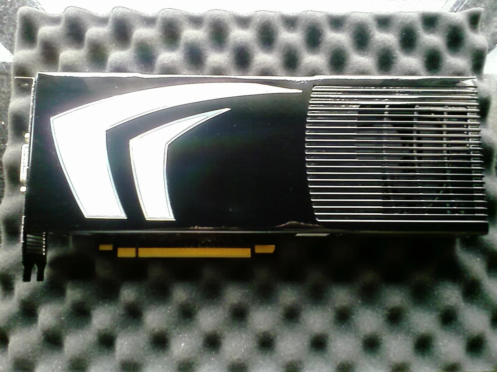 NVIDIA GeForce 9800 GX2