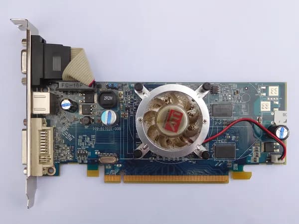 AMD Radeon HD 2400 PRO